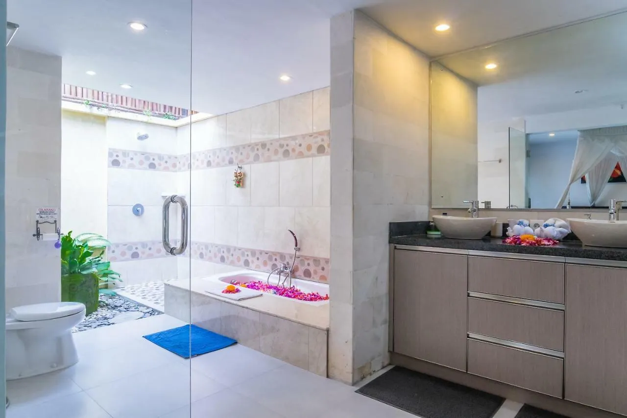 Drupadi 16A Villa 세미냑